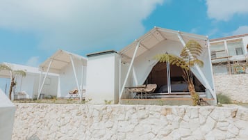 Superior Double Room, Patio, Lake View | Desk, iron/ironing board, free WiFi