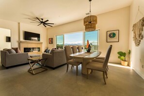 Interior - Inez | Modern Desert Retreat (Yucca Valley)
