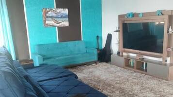 House, Balcony, Garden View | Living area