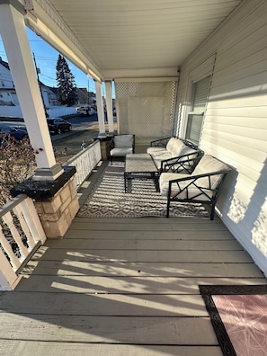 Terrace/patio - Charming 4-bedroom house in lovely Scranton perfect for families (Scranton)