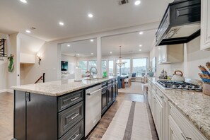 Fridge, microwave, oven, stovetop - Spacious Lakefront Family Retreat on Lake Hamilton | 4BR • 3BA • 2 Kitchens • Boat Dock (Hot Springs)