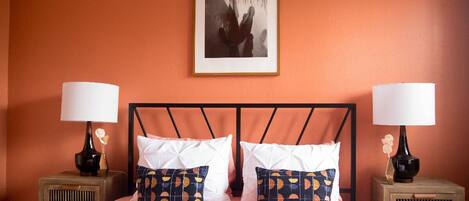 واي فاي وملاءات أسرّة