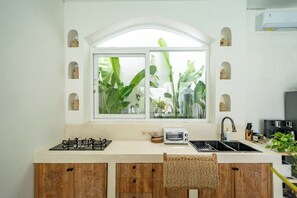 Vila, 3 quartos, piscina particular | Cozinha privada | Cafeteira/chaleira, chaleira elétrica