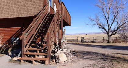 Peaceful Country Getaway Near Dillon, MT