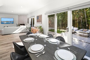 Dining - KBM Resorts | 30 Day Rental | 4 Bed/3.5 Bath Luxury Home | Hot Tub, BBQ | San Diego Getaway | HMS-606 (Encinitas)