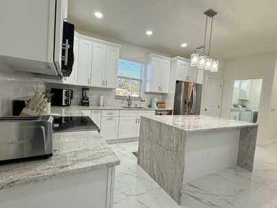 Brand new luxury home near Tampa top attractions