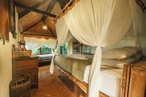 2 chambres, bureau, accès au Wi-Fi (inclus), literie fournie