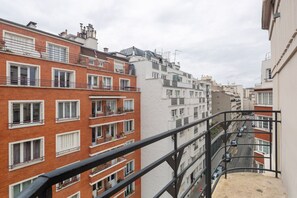 Property grounds - Blueground | Saint-Lambert, balcony, nr Eiffel Tower (Paris)