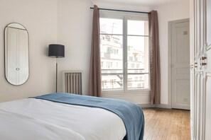 Iron/ironing board, WiFi, bed sheets - Blueground | Saint-Lambert, balcony, nr Eiffel Tower (Paris)