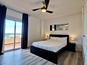 Iron/ironing board, free WiFi, bed sheets - SR Marina del Sol 2BDR with sea view and garden (Mijas)