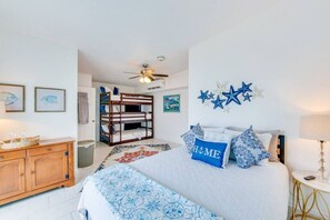Interior - River Front - Fishing, Dolphins, Views Galore! (Daytona Beach)
