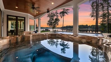 House (Multiple Bedrooms) | Bahagian dalam