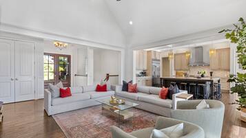 House (Multiple Bedrooms) | Interior