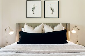 4 habitaciones, tabla de planchar con plancha, wifi y ropa de cama 