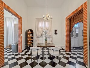 Interior - Elegant Colonial Retreat in Mayagüez - 2BR/2BA (Mayagüez)