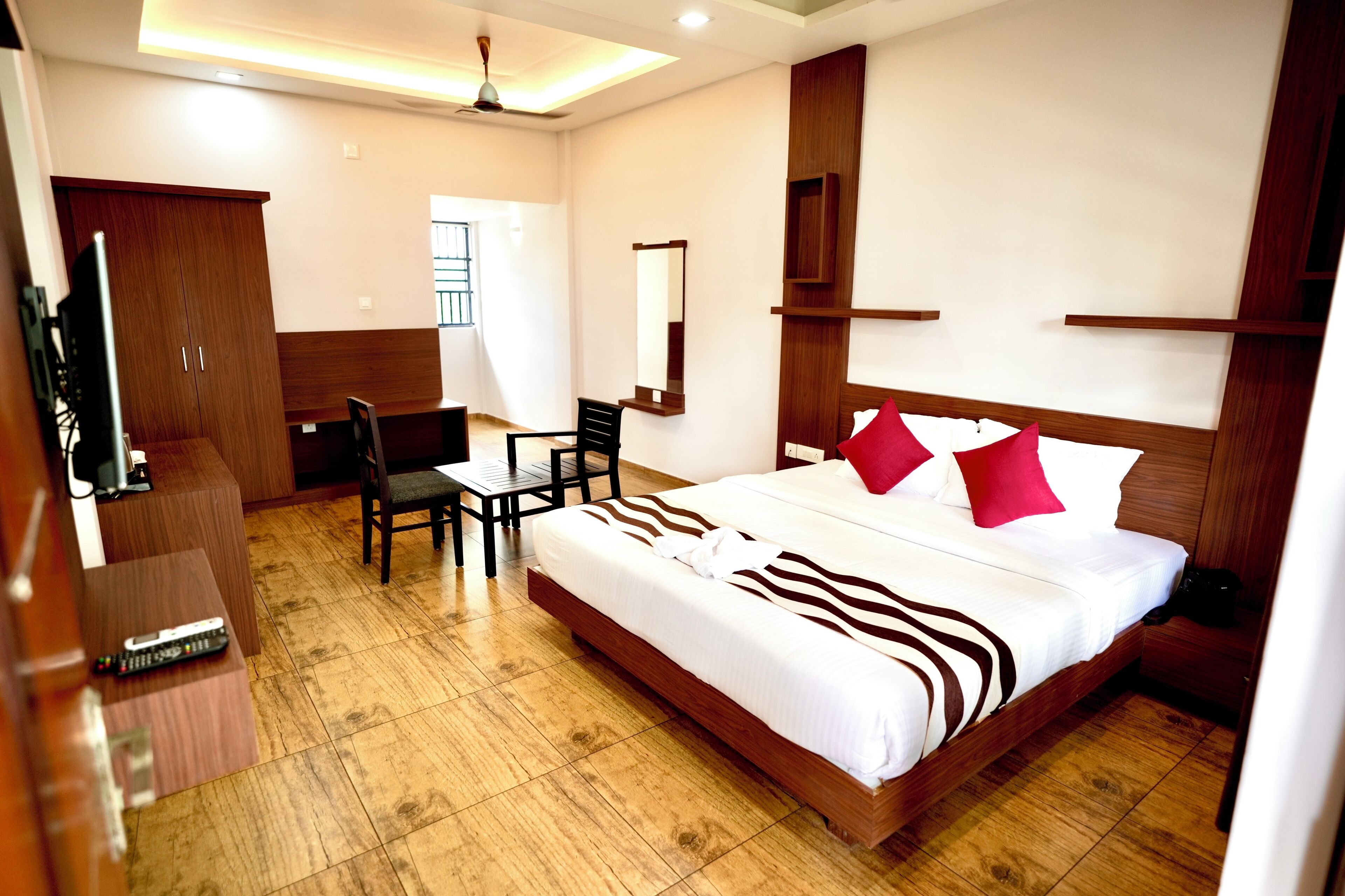 Family Double Room, Lake View