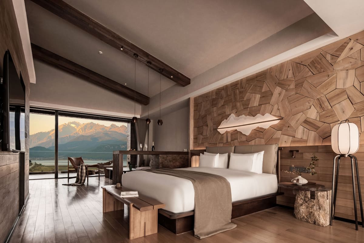 Luxury Duplex, Multiple Beds, Mountain View, Mezzanine | Soundproofing, iron/ironing board, free WiFi