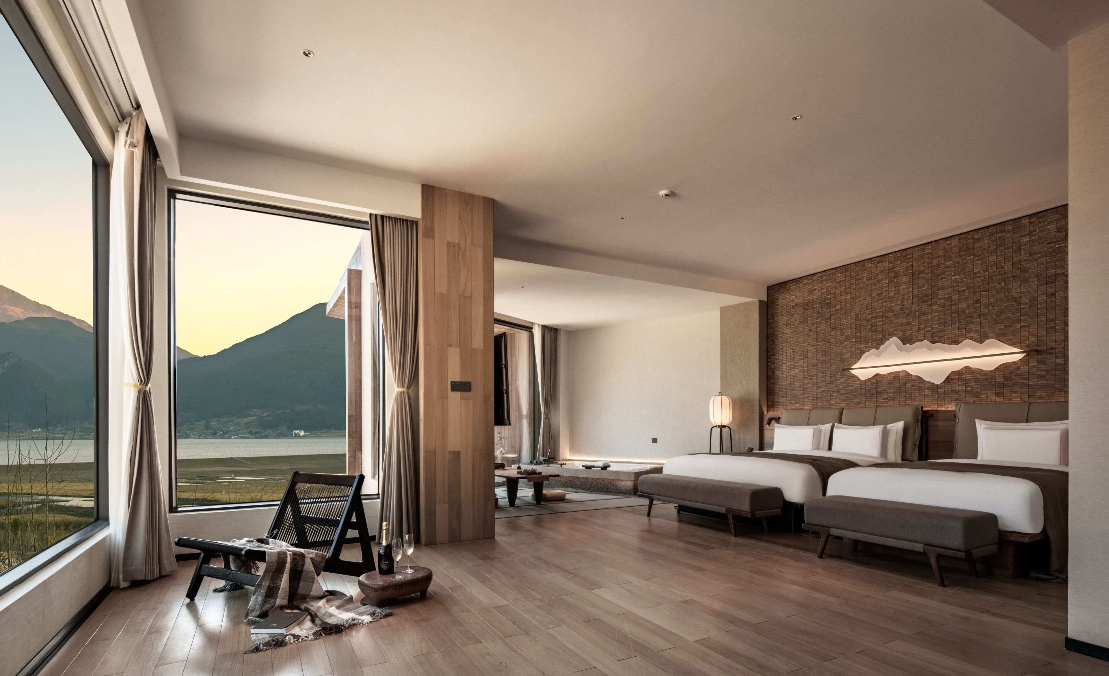 Luxury Double or Twin Room, Multiple Beds, Non Smoking, Mountain View