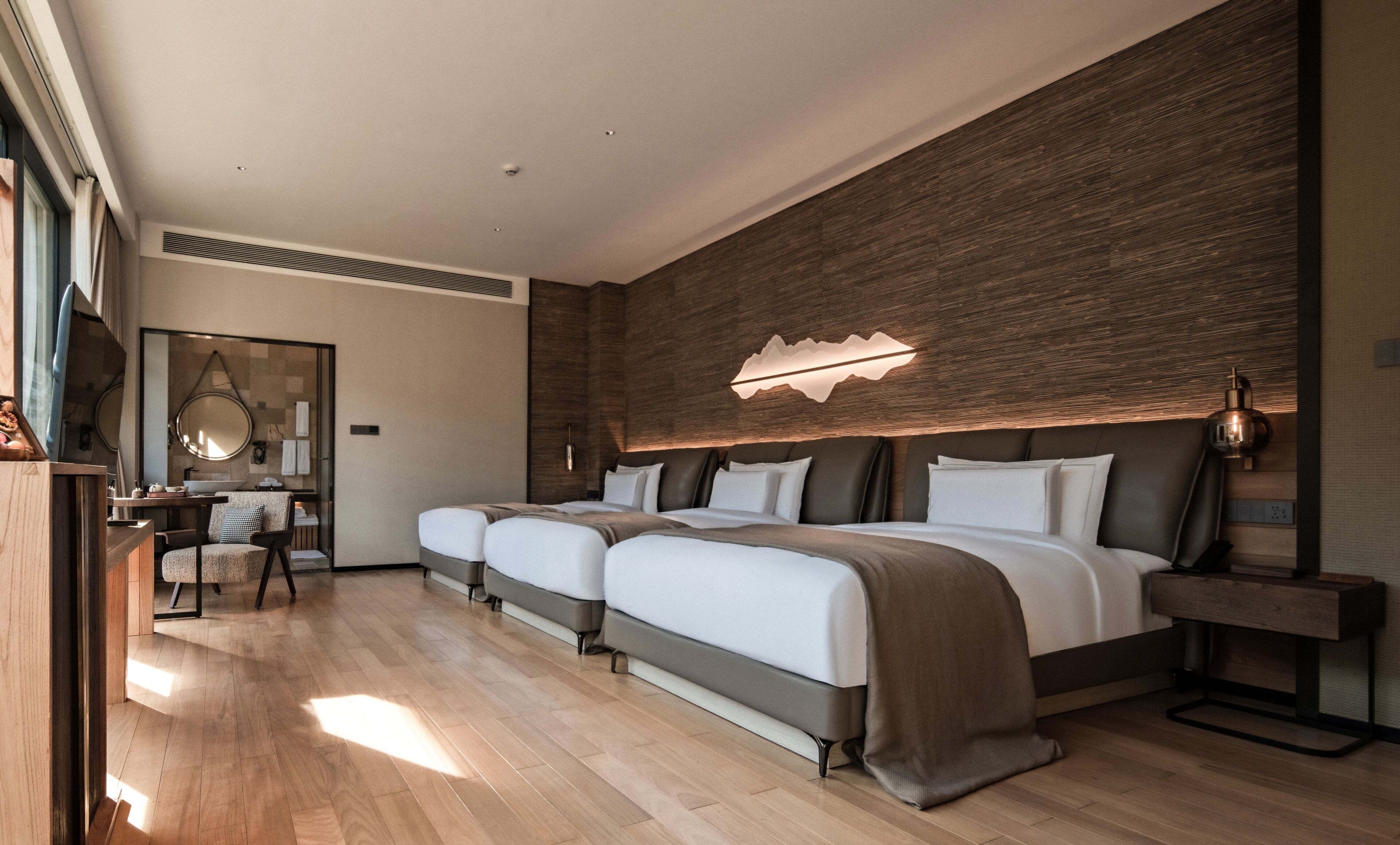 Family Triple Room, Multiple Beds, Non Smoking, Mountain View