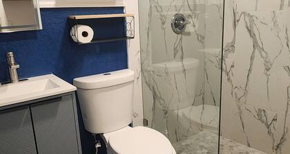 The Cozy Nook/Lovely 1-bedroom studio with AC in vibrant Tampa