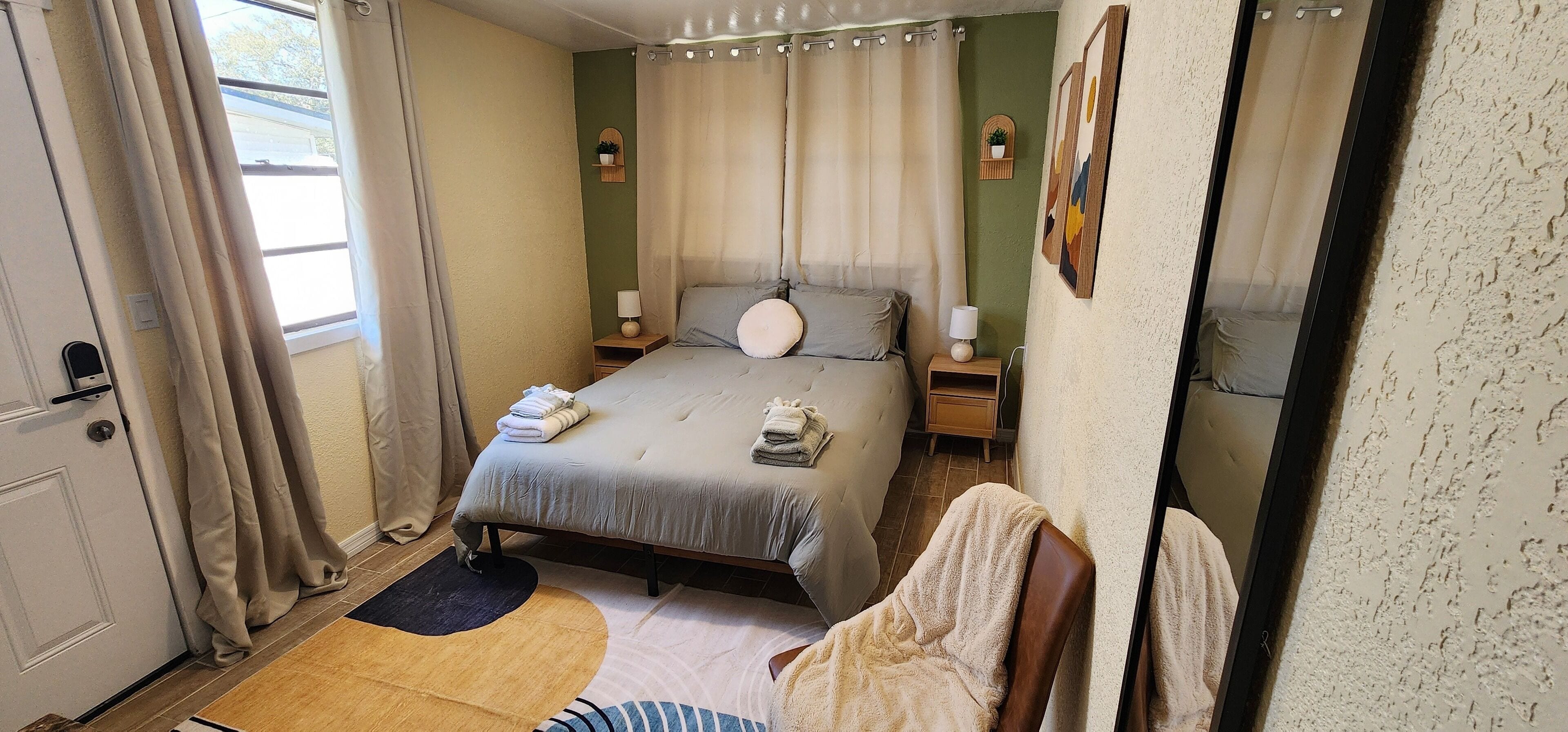 1 bedroom, WiFi, bed sheets