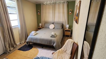 1 bedroom, WiFi, bed sheets