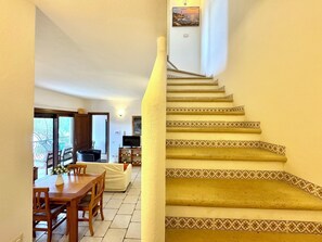 Interior - " Sea Whisper Joy Collection " (Santa Maria Navarrese)