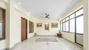 Ảnh chưa phân loại, 3 trong số 34 ảnh, nút