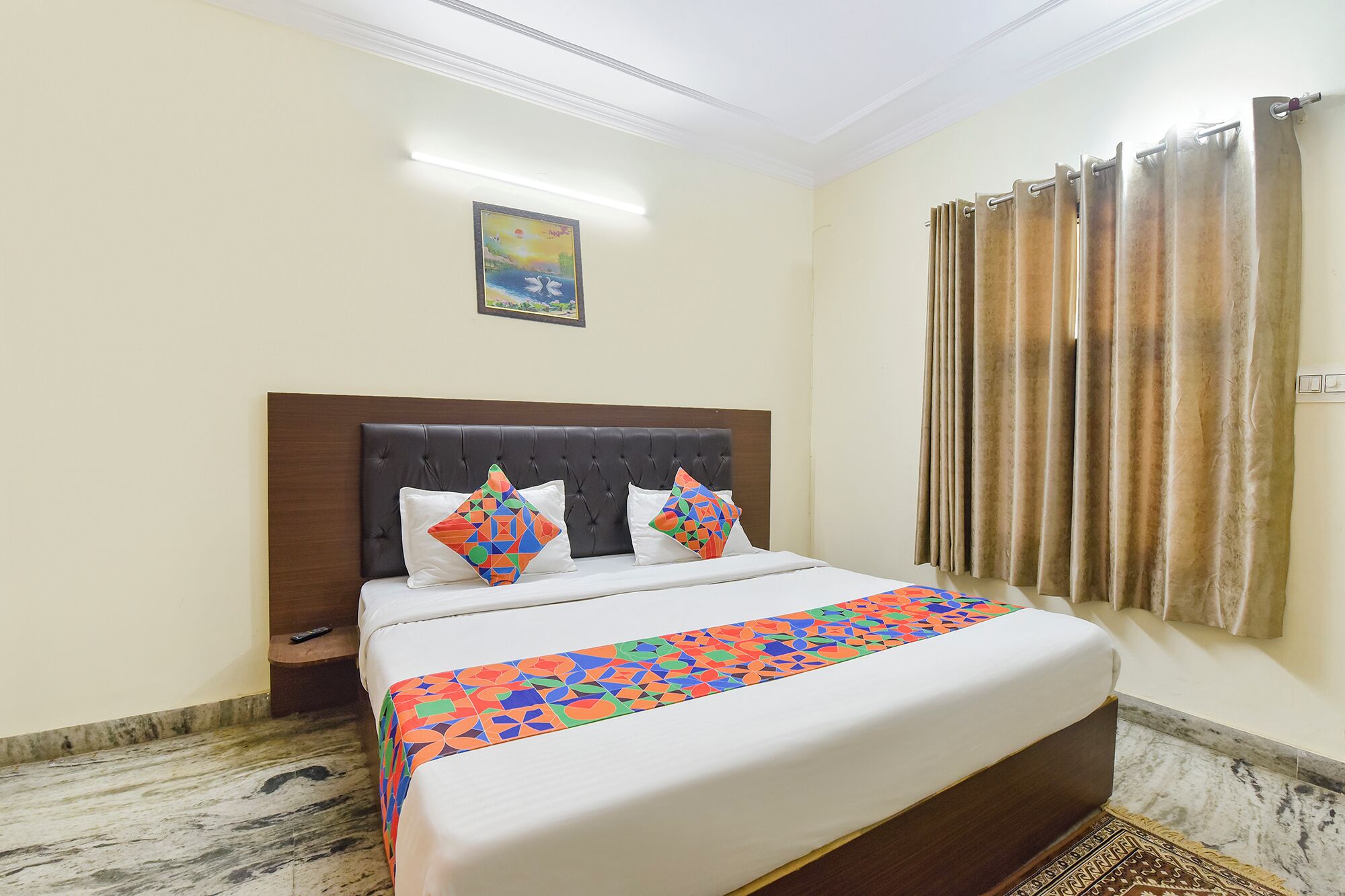 Lakens van Egyptisch katoen, luxe beddengoed, een kluis op de kamer