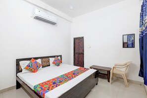 Habitación Deluxe | Sábanas de algodón egipcio, ropa de cama de alta calidad, wifi gratis