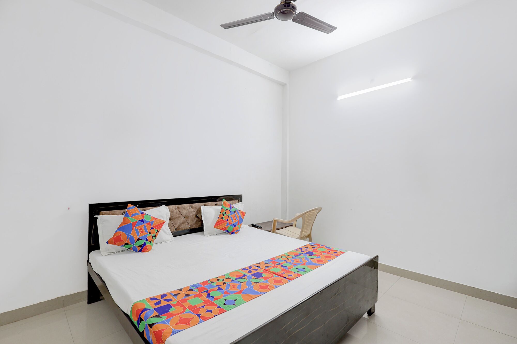 Egyptian cotton sheets, premium bedding, free WiFi, bed sheets