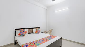 Egyptian cotton sheets, premium bedding, free WiFi, bed sheets