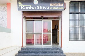 Entrada al alojamiento