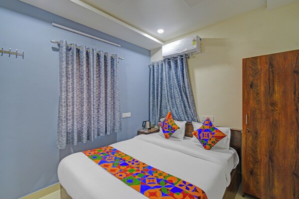 Egyptian cotton sheets, premium bedding, free WiFi, bed sheets - Fabhotel Karthik’S Elite (Hyderabad)