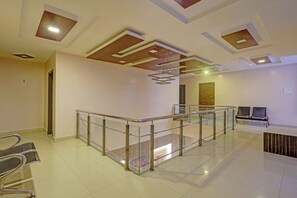 Lobby - Fabhotel Stay Chill Residency (Chennai)