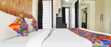 Egyptian cotton sheets, premium bedding, free WiFi, bed sheets