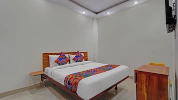 Egyptian cotton sheets, premium bedding, free WiFi, bed sheets