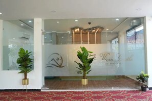 Property entrance - Fabhotel Lake View Castle (Hanamkonda)