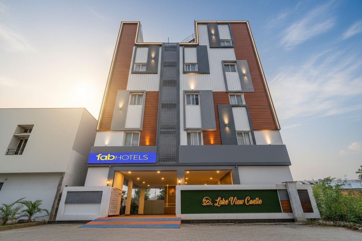 Pintu masuk properti