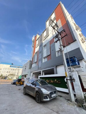 Exterior - Fabhotel Lake View Castle (Hanamkonda)