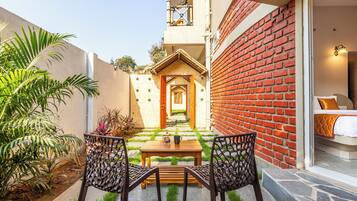 Superior Room, Hill View | Outdoor dining