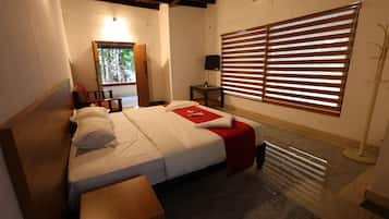 Suite | Premium bedding, pillowtop beds, free WiFi, bed sheets