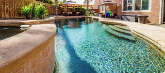 Luxurious 5 Bedroom Retreat with Saltwater Pool
