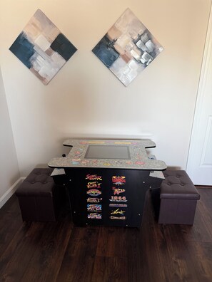 Interior - Luxurious 5 Bedroom Retreat with Saltwater Pool (Elk Grove)