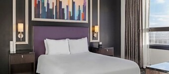 Newly Renovated Resort - 1 BDRM Suite fully furnished/AC soothing San Francisco