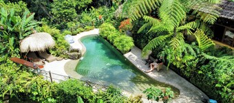 Jungle House with Stunning views and a Natural pool!