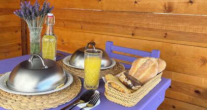 Natural Romance in Glamping Rincón de Lavanda