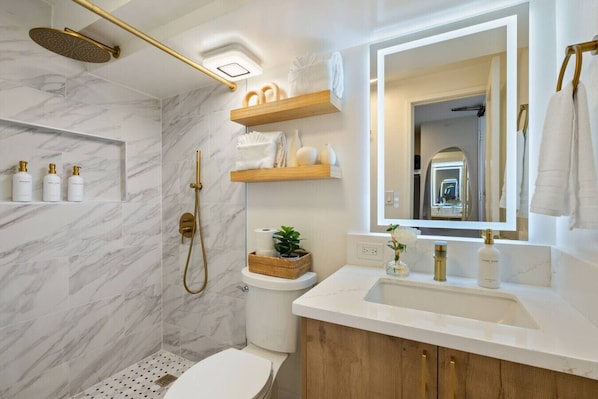 Hair dryer - Coastal Luxe Hideaway – Stylish Oceanview Living (Honolulu)
