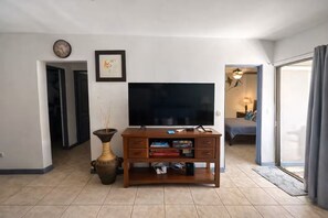 Interior - Pacific Breeze Condominium (Coco)