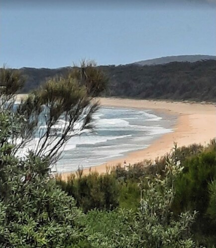 Cozy beach  2 bedroom cottage on South Coast